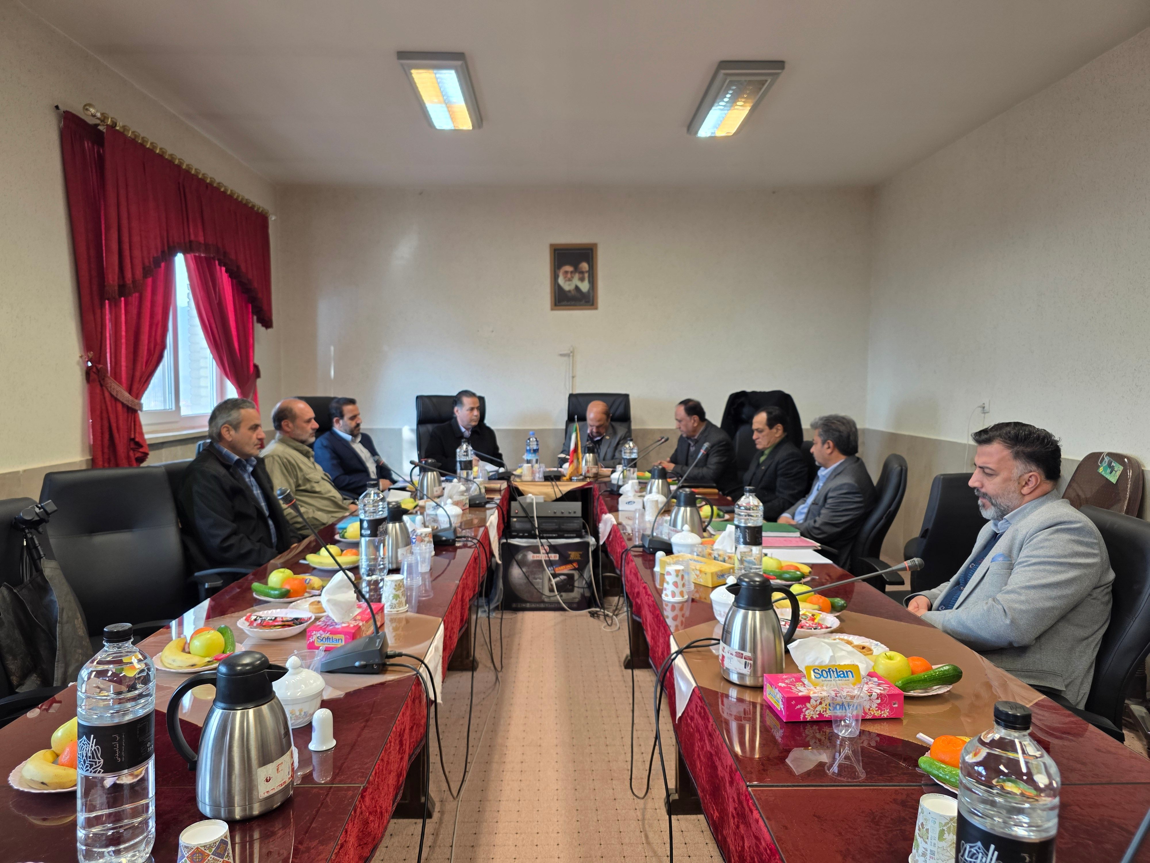 نشست صمیمی مدیران ارشد مجمع خیرین مدرسه ساز شهرستان های استان تهران با اعضای مجمع خیرین مدرسه ساز شهرستان دماوند