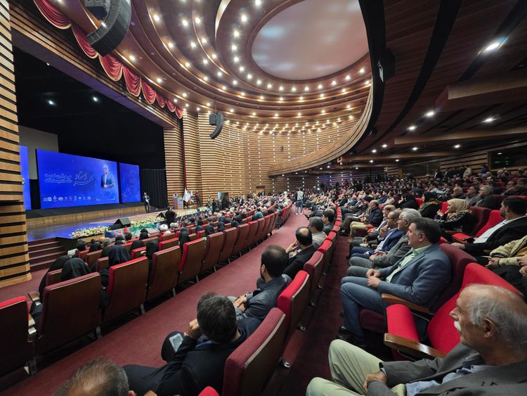 بزرگداشت نیم قرن تلاش خالصانه محمود مولایی رئیس مجمع خیرین مدرسه ساز شهرستان ری